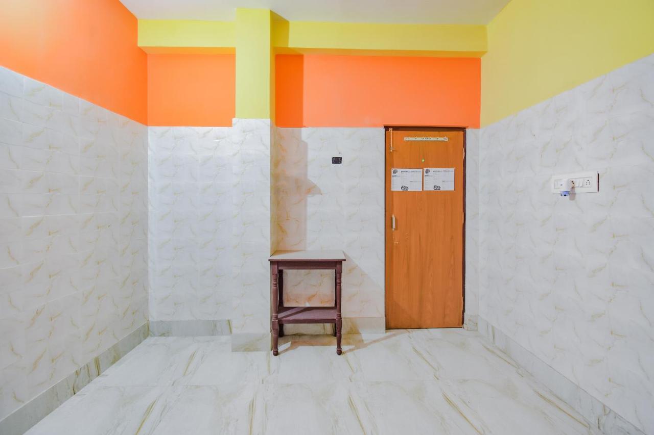 Spot On 74542 Aarav Hotel Jādabpur Екстериор снимка