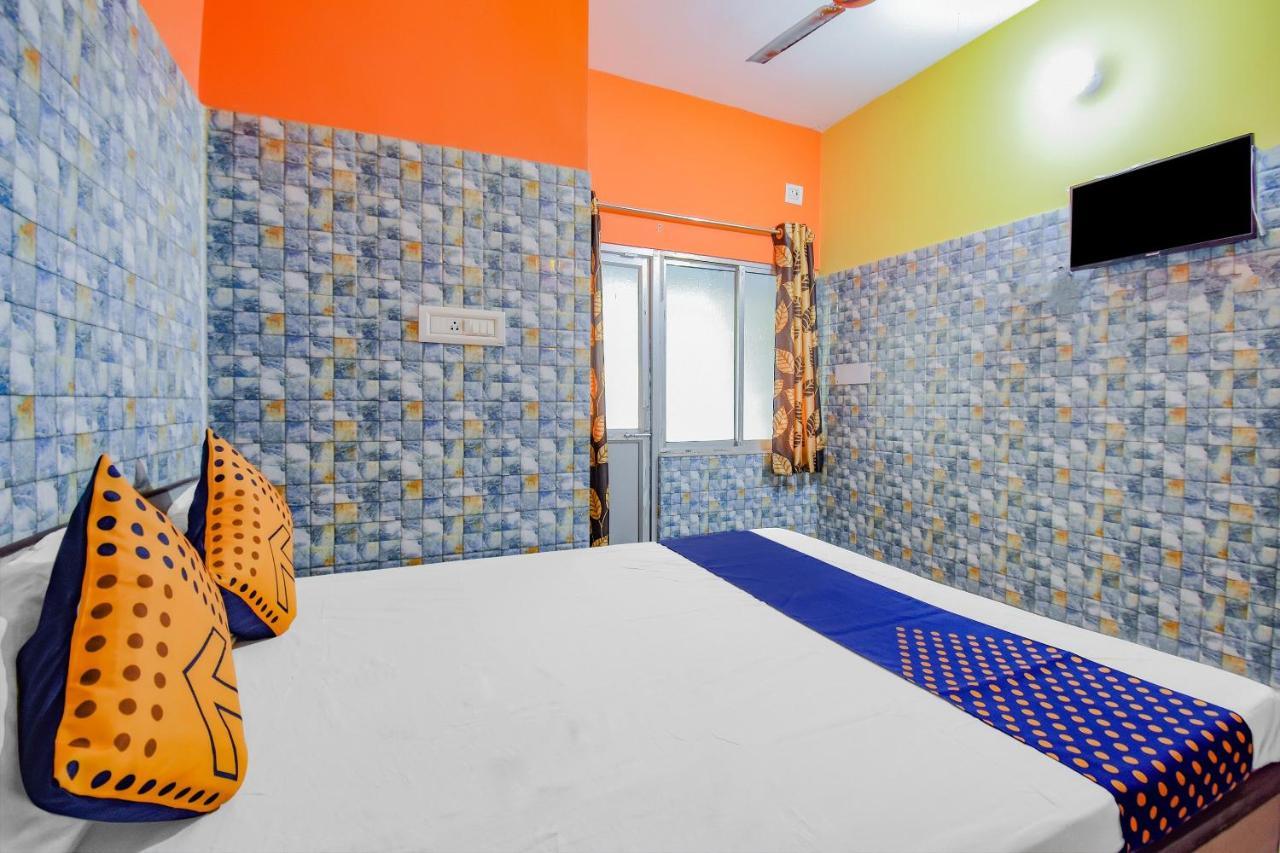 Spot On 74542 Aarav Hotel Jādabpur Екстериор снимка