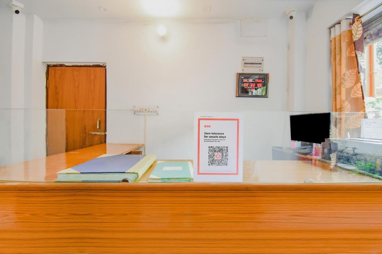 Spot On 74542 Aarav Hotel Jādabpur Екстериор снимка
